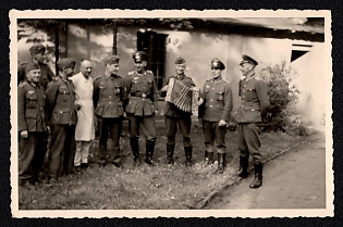 1933-1945 'German Soldiers', Infantry Wehrmacht Army Military, Third Reich Nazi Propaganda Postcard
