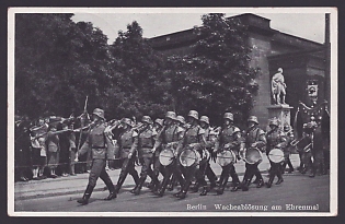 1936 'Berlin: Changing of the Guard at the Memorial', Military Parade, Gathering, Third Reich Nazi Propaganda Postcard